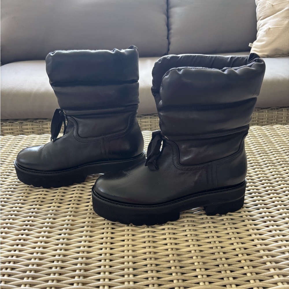 Stuart Weitzman Tyler Ultralift Lug Boots 8 winter snow skiing chunky layered - Picture 4 of 9